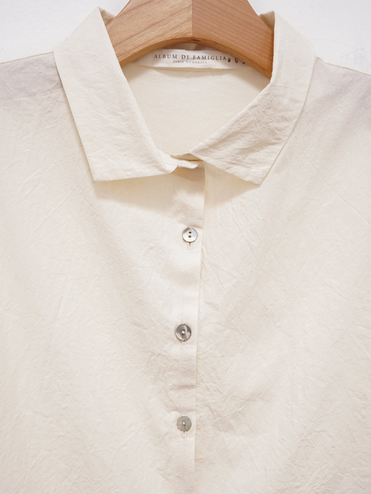 We offer a large selection of Wrinkled Collar Shirt - Natural